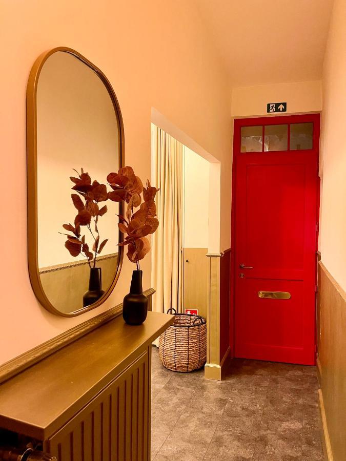 אאודנרדה La Porte Rouge - The Red Door מראה חיצוני תמונה